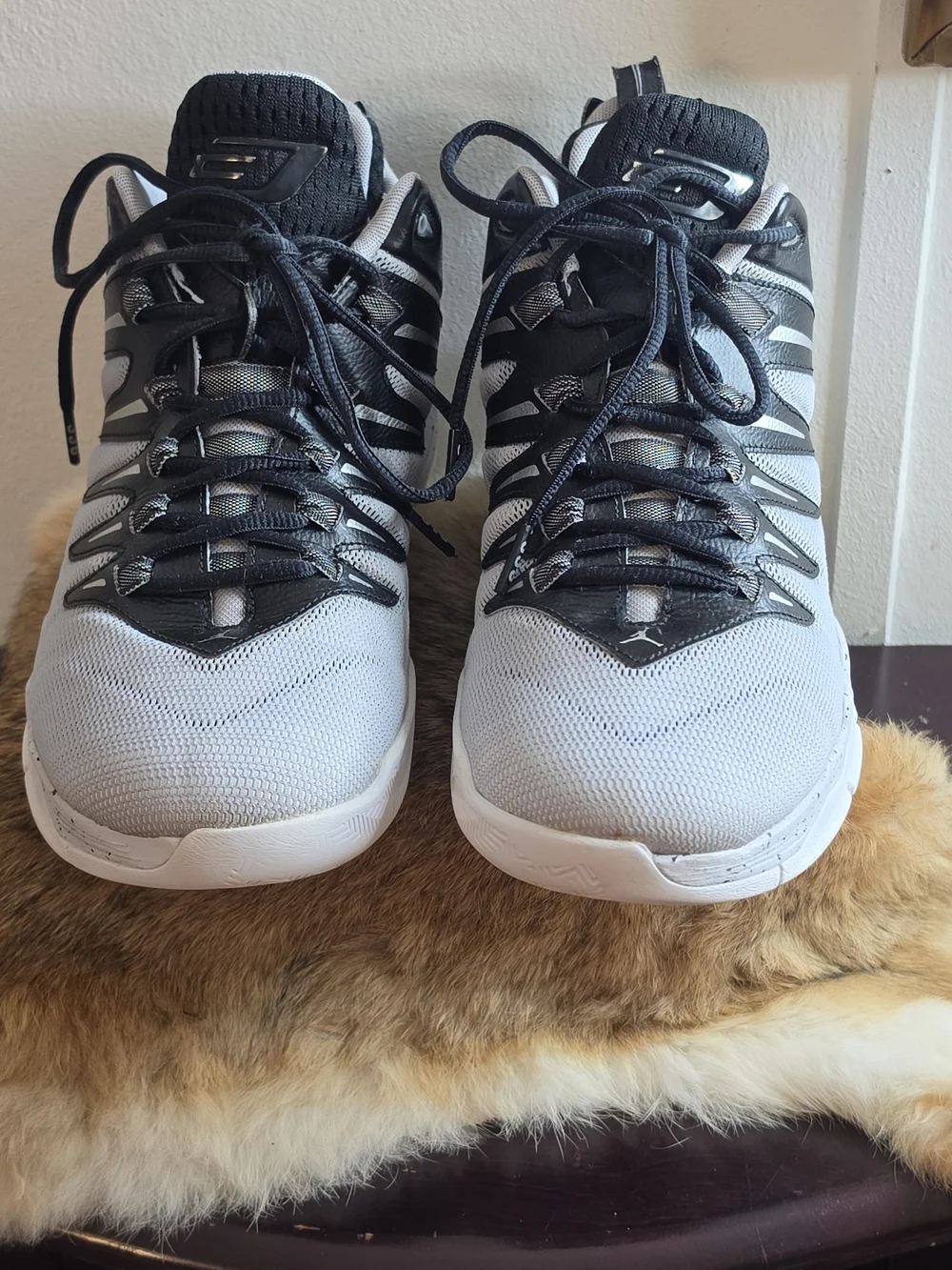 Jordan Men's Gray and Black High-Top Athletic Basketball Shoes